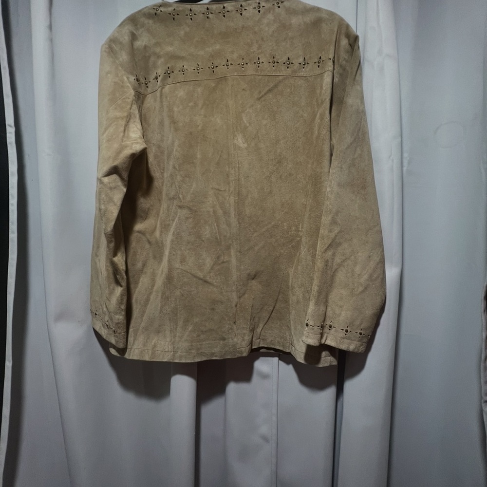 Cabela’s Tan Genuine Leather Zip Jacket Cutout Stud Detail Women’s Medium - Picture 8 of 8